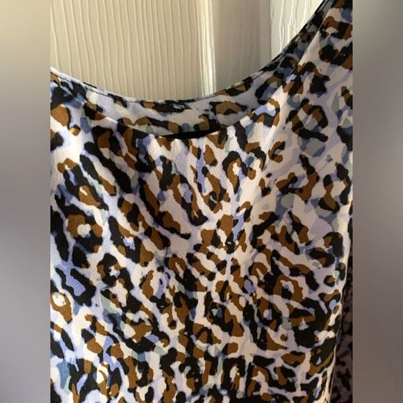 Leopard animal print shell tank size M adjustable spaghetti straps - Picture 2 of 7